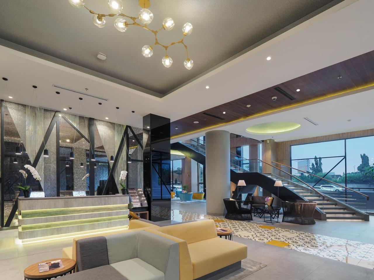 Arosa Hotel Джакарта Экстерьер фото